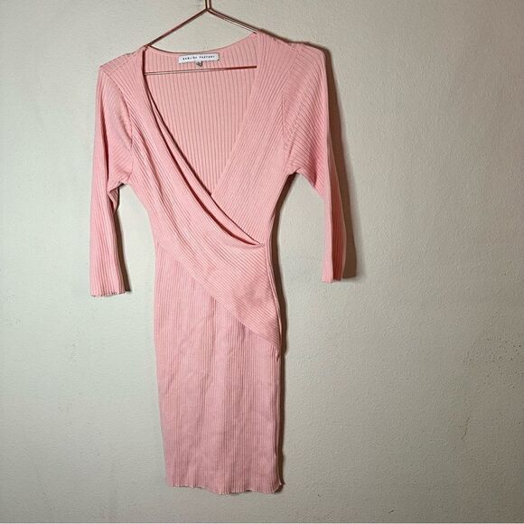 EUC Francesca’s English Factory Blush Pink Ribbed Knit Dress Small - Picture 2 of 5